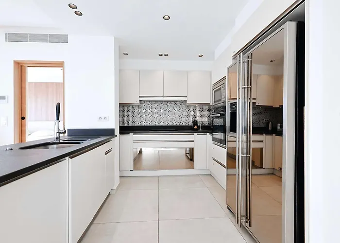 Apartment Prestige Croisette - With Panoramic Terrace And Sea View In *