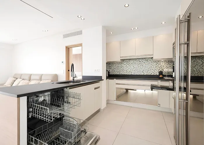 Apartment Prestige Croisette - With Panoramic Terrace And Sea View In